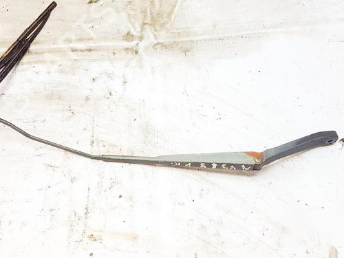 Used Front windshield wiper arm Front windshield wiper arm HONDA ACCORD V (CC, CD) 2.0 i S (CD4) (131 hp) 33526890 33526890
