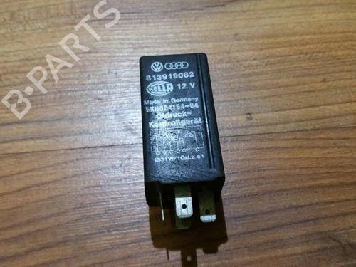 Used Electronic sensor Electronic sensor AUDI 80 B3 Saloon (893, 894, 8A2) 1.6 (75 hp) 33518580 33518580