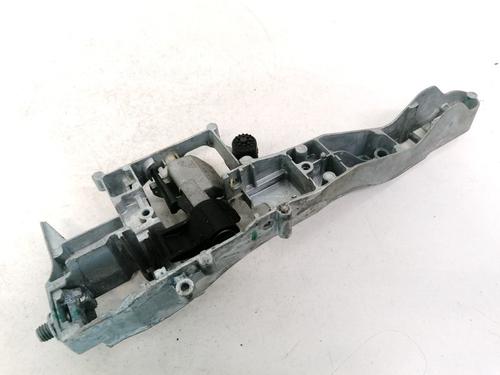 front-left-exterior-door-handle-citroen-c4-picasso-i-mpv-ud_-2006-2007-2008-2009-2010-2011-2012-2013-2014-2015-35404018 main image