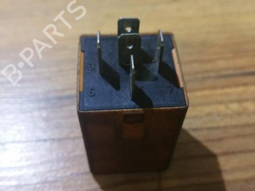 Used Electronic sensor Electronic sensor FORD MONDEO I (GBP) 1.6 i 16V (88 hp) 33519361 33519361