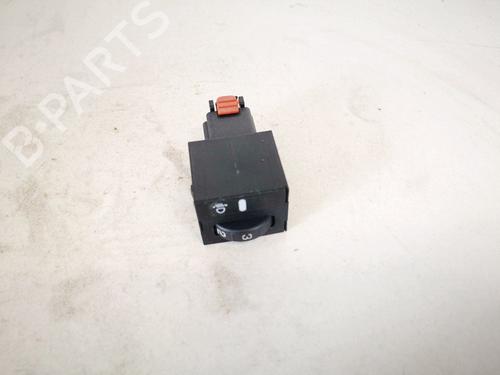 switch-chrysler-pt-cruiser-pt_-2000-2001-2002-2003-2004-2005-2006-2007-2008-2009-2010-35397785 main image