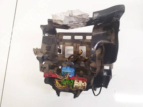 Used Fuse box Fuse box AUDI A3 (8P1) 1.9 TDI (105 hp) 32541741 32541741