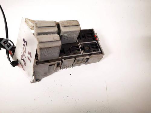 Used Fuse box OPEL MERIVA A MPV (X03) 1.7 CDTI (E75) (100 hp) 32531399