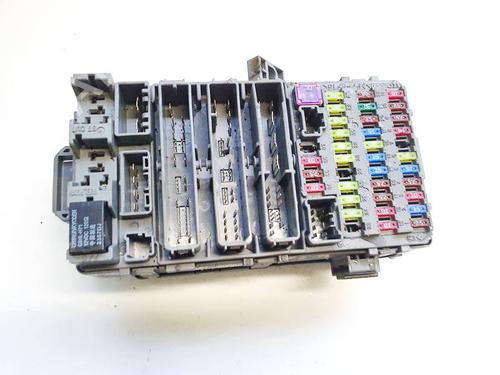 Used Fuse box HONDA CR-V III (RE_) 2.2 i-CTDi 4WD (RE6) (140 hp) 32616154