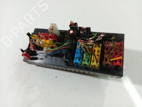Fuse box AUDI 80 B4 Saloon (8C2) 2.0 E | BP40029373E1 - Image 3