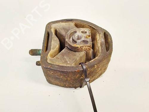 Used Engine mount Engine mount VW PASSAT B5 Variant (3B5) 1.9 TDI (110 hp) 33971738 33971738