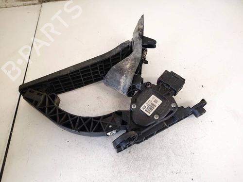 Used Pedal Pedal KIA SORENTO II (XM) 2.2 CRDi (197 hp) 35081868 35081868