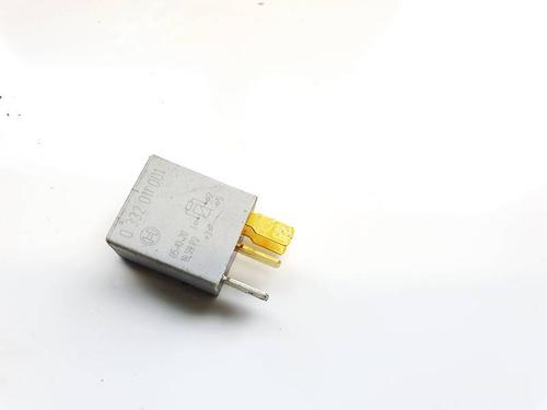 Used Electronic sensor Electronic sensor TOYOTA COROLLA Verso (ZER_, ZZE12_, R1_) 2.2 D-4D (AUR10_, AUR10R) (136 hp) 32934733 32934733