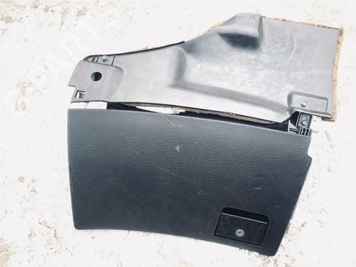 Used Glove box Glove box AUDI 80 B3 Saloon (893, 894, 8A2) 1.8 S (90 hp) 35578739 35578739