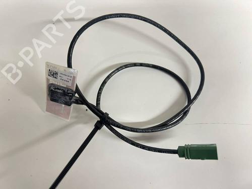 Antenna/Base TESLA MODEL S (5YJS) P90D AWD | BP38577899C140 - Image 2
