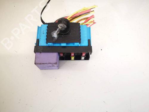 Used Fuse box Fuse box RENAULT SCÉNIC II (JM0/1_) 1.9 dCi (JM0G, JM12, JM1G, JM2C) (120 hp) 32962643 32962643