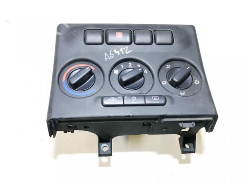 Used Climate control Climate control OPEL ZAFIRA A MPV (T98) 2.0 DI 16V (F75) (82 hp) 35594547 35594547
