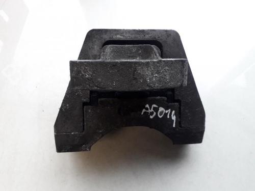 Used Engine mount Engine mount SAAB 9-3 (YS3F, E79, D79, D75) 1.9 TiD (150 hp) 33516819 33516819