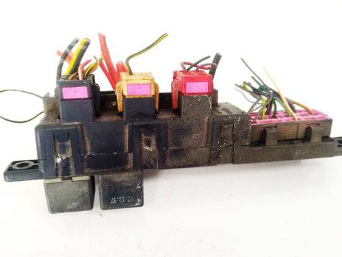 Used Fuse box VW PASSAT B5 Variant (3B5) 1.9 TDI (90 hp) 32597843