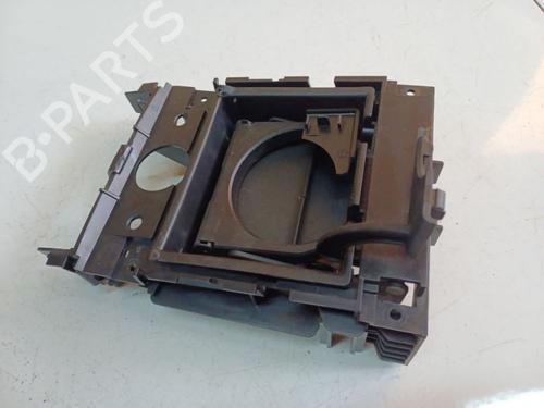 Used Cup/Object holder Cup/Object holder VW TOURAN (1T1, 1T2) 2.0 TDI (136 hp) 34846207 34846207
