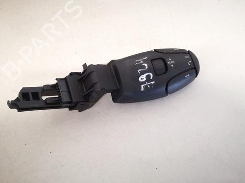 Used Steering wheel controls Steering wheel controls 35440444 35440444