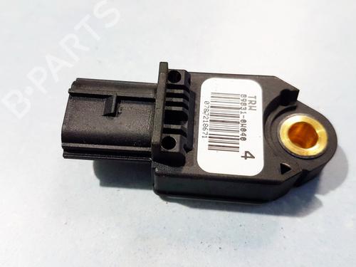 Used Electronic module Electronic module LEXUS IS II (_E2_) 220d (ALE20) (177 hp) 33100329 33100329