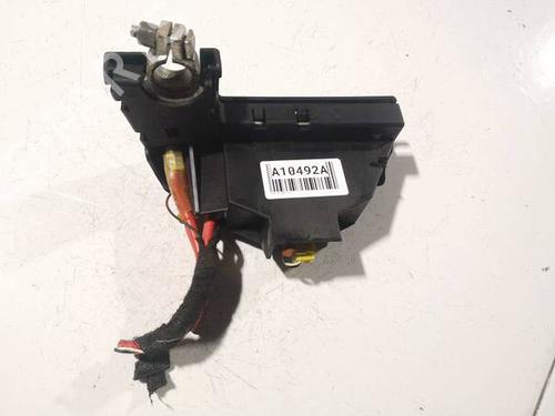 Used Fuse box AUDI A6 C6 (4F2) 2.0 TDI (140 hp) 32564967