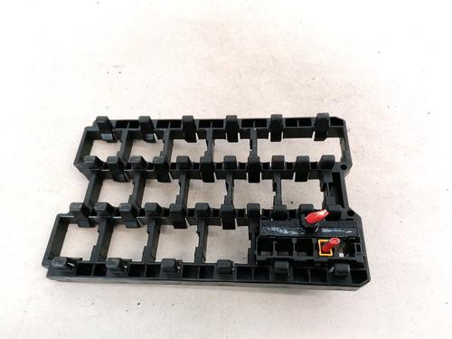 Used Fuse box Fuse box AUDI 100 C4 Avant (4A5) 2.0 E (100 hp) 33079549 33079549