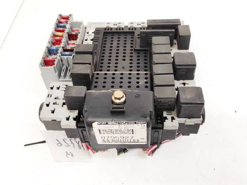 Used Fuse box Fuse box VOLVO S80 I (184) D5 (163 hp) 32928731 32928731