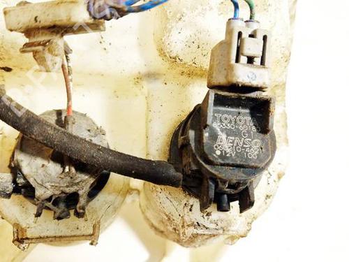 washer-pump-toyota-yaris-_p9_-2005-2006-2007-2008-2009-2010-2011-2012-2013-2014-34975895 main image