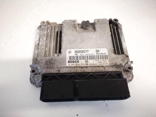 Used Engine control unit (ECU) Engine control unit (ECU) CHEVROLET CAPTIVA (C100, C140) 2.0 D 4WD (150 hp) 32552887 32552887