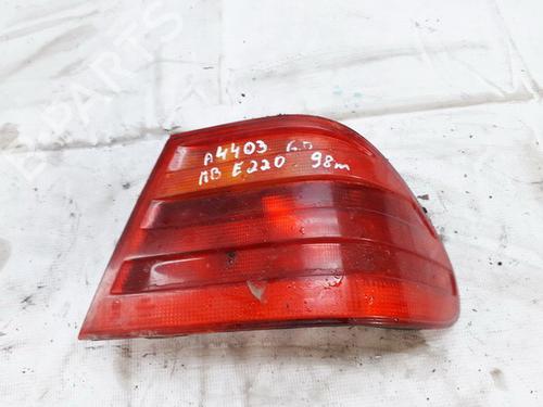 Used Right taillight Right taillight MERCEDES-BENZ E-CLASS (W210) E 220 D (210.004) (95 hp) 35861666 35861666