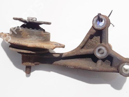 Used Engine mount Engine mount ALFA ROMEO 147 (937_) 1.9 JTDM (937.AXD1A, 937.AXV1A, 937.BXB1A) (115 hp) 33081001 33081001