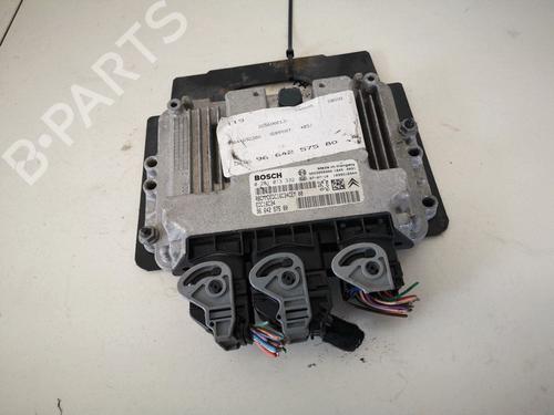 Used Engine control unit (ECU) Engine control unit (ECU) CITROËN C4 I (LC_) 1.6 HDi (90 hp) 32917084 32917084