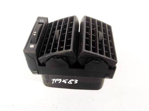 Used Air vent AUDI 80 B4 Saloon (8C2) 1.9 TDI (90 hp) 32960392