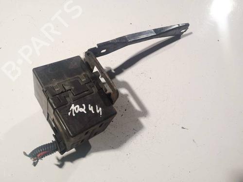 Used Fuse box Fuse box FORD FIESTA V (JH_, JD_) 1.4 TDCi (68 hp) 32572560 32572560