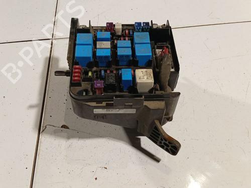 Used Fuse box Fuse box CHEVROLET CAPTIVA (C100, C140) 2.0 D 4WD (150 hp) 33418695 33418695