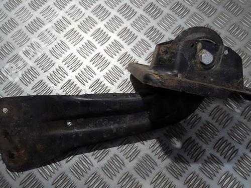 Højre bagtil bærearm Højre bagtil bærearm SEAT ALTEA (5P1) 1.9 TDI (105 hp) 35701887 35701887