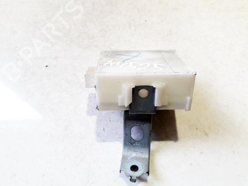 Used Electronic module Electronic module TOYOTA YARIS (_P1_) 1.4 D-4D (NLP10_, NLP10R) (75 hp) 33511890 33511890