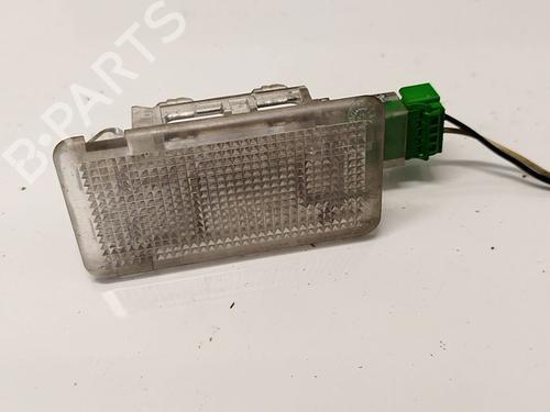 interior-roof-light-volvo-v70-ii-285-1999-2000-2001-2002-2003-2004-2005-2006-2007-2008-34744568 main image