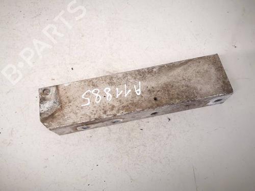 Used Front bumper bracket Front bumper bracket BMW 5 (F10) 520 d (184 hp) 40052562 40052562
