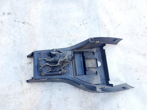 Consola central Consola central AUDI 80 B4 Saloon (8C2) 2.0 E (115 hp) 34743223 34743223