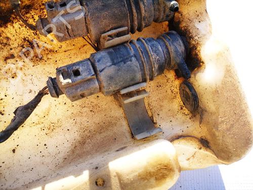 washer-pump-mercedes-benz-c-class-w203-2000-2001-2002-2003-2004-2005-2006-2007-35571694 main image