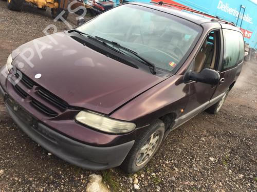 Brugte CHRYSLER VOYAGER / GRAND VOYAGER III (GS_, NS_) 2.4 i (151 hp) 4445382