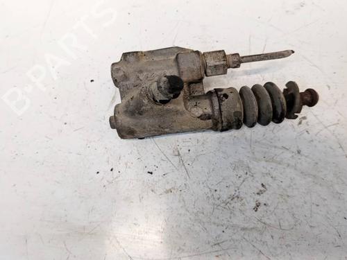 Used Clutch slave cylinder Clutch slave cylinder 37864786 37864786