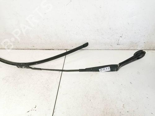 front-windshield-wiper-arm-ford-focus-iii-2010-2011-2012-2013-2014-2015-2016-2017-2018-2019-2020-32574347 main image