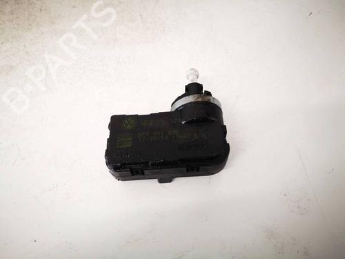 Used Headlight adjuster motor Headlight adjuster motor SEAT LEON (1P1) 1.6 (102 hp) 40166331 40166331