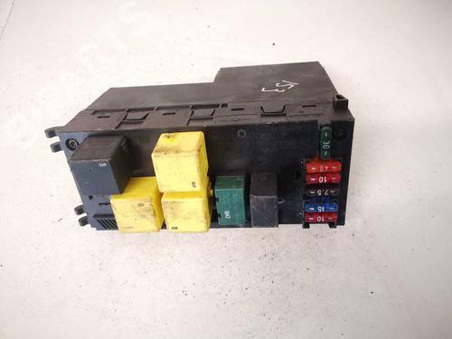 Used Fuse box Fuse box RENAULT MEGANE Scenic (JA0/1_) 1.6 i (JA0L) (75 hp) 32920203 32920203