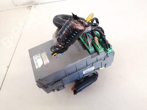 Used Fuse box Fuse box HONDA CIVIC VIII Saloon (FD, FA) 1.3 IMA (FA3, FD3) (95 hp) 32935874 32935874