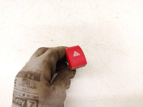 Warning switch SKODA OCTAVIA II (1Z3) 2.0 TDI | BP35830199I22 - Image 3