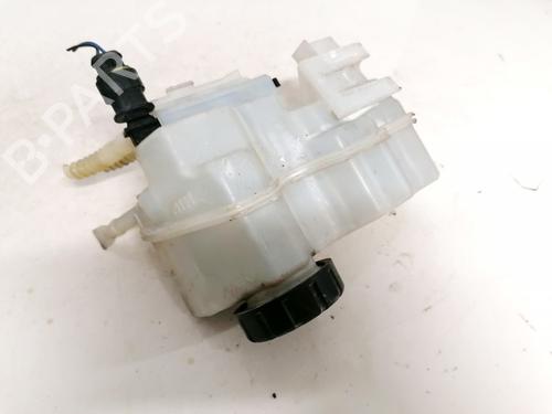 Used Brake fluid reservoir Brake fluid reservoir 35553268 35553268