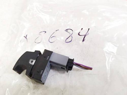 switch-vw-golf-plus-v-5m1-521-2004-2005-2006-2007-2008-2009-2010-2011-2012-2013-32550391 main image