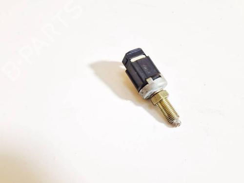 Used Electronic module Electronic module TOYOTA YARIS (_P1_) 1.3 (SCP12_, SCP13_, SCP12R, SCP13R) (87 hp) 34987748 34987748