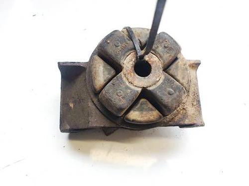 Used Engine mount AUDI 80 B4 Saloon (8C2) 1.9 TDI (90 hp) 32561862
