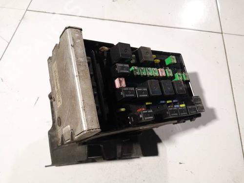 Used Fuse box CHRYSLER VOYAGER IV (RG, RS) 2.8 CRD (150 hp) 32571023